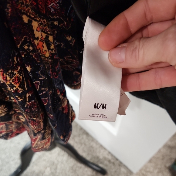 Express Black Puffer Jacket with Fur Trim - Picture 15 of 16